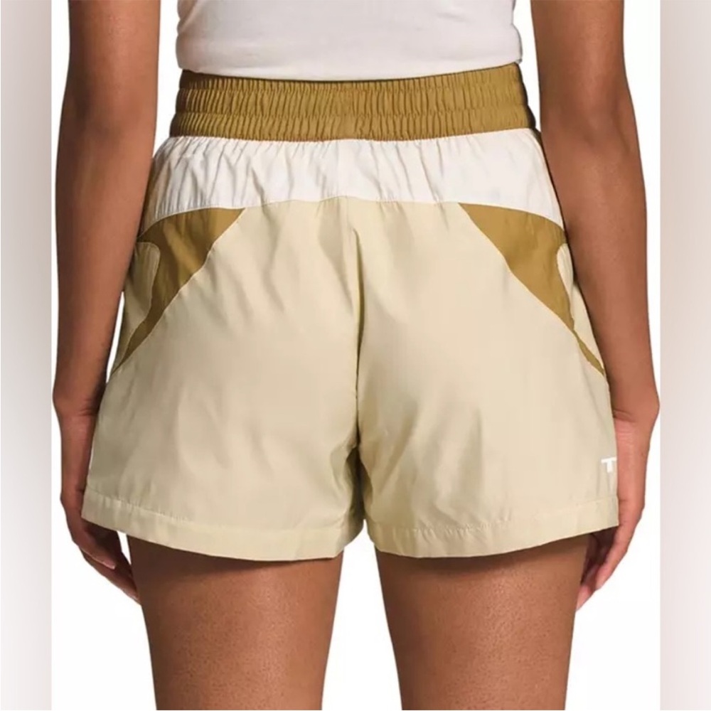 The North Face Women’s WindWall TNF X size Small Tan, White/Cream Running Shorts - Picture 2 of 10